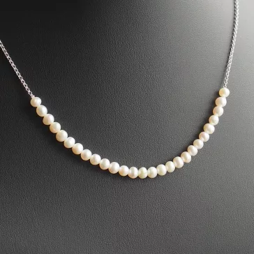   GAURA PEARLS - Vékony gyöngy anker nyaklánc Tenyésztett Gyöngy betéttel