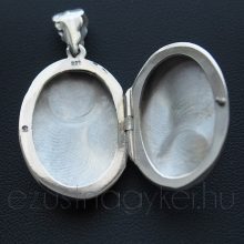 Lovas nyitható medál