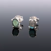 Labradorit ezüst fülbevaló, 4 karmos foglalattal