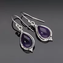 Csepp Ametiszt fülbevaló díszített foglalattal