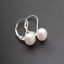 Tenyésztet gyöngy fülbevaló - patentzáras - 6-7mm Fehér