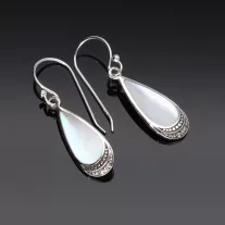 Gyöngyház cssepp ezüst fülbevaló