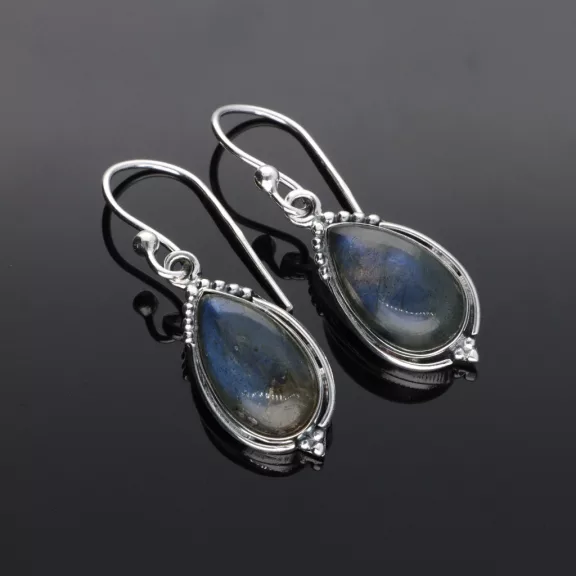 Csepp fülbevaló díszes foglalattal - LABRADORIT