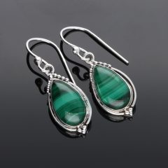 Csepp fülbevaló díszes foglalattal - MALACHIT