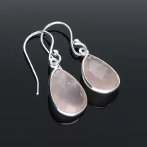 Fazettált csepp akasztós ezüst fülbevaló - Rózsakvarc