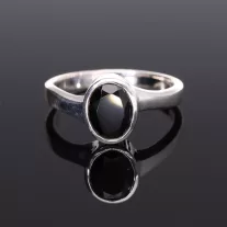 Fekete Spinell Kis-Ovál gyűrű