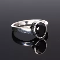 Fekete Spinell Kis-Ovál gyűrű