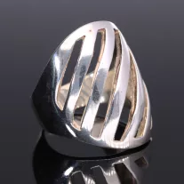 Sávos ezüst gyűrű