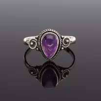 Csepp Ametiszt gyűrű díszes ezüst foglalattal