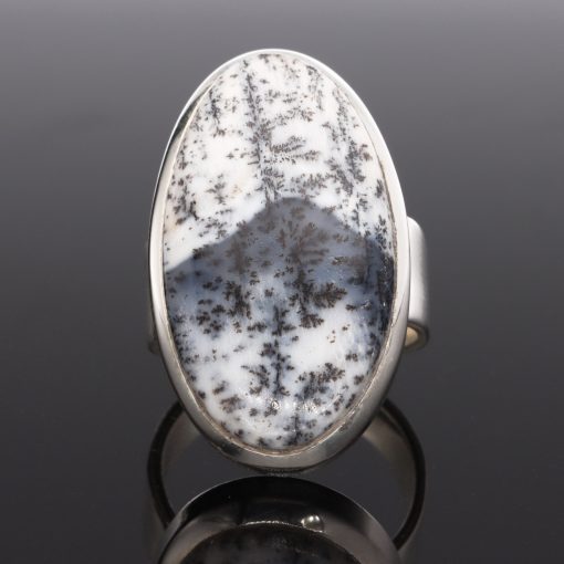 Ovál Merlinit ezüst gyűrű letisztult ezüst foglalattal