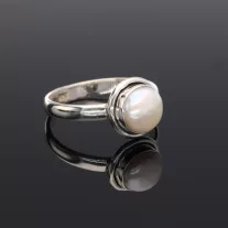 Tenyésztett Gyöngy gyűrű klasszikus ezüst foglalattal