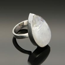 Holdkő ezüst gyűrű csepp 58-as