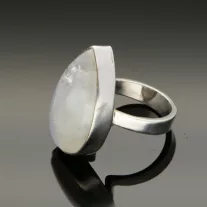 Holdkő ezüst gyűrű csepp 58-as