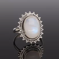 Ovál Holdkó gyűrű díszített-ovális foglalattal