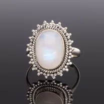 Ovál Holdkó gyűrű díszített-ovális foglalattal