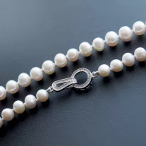 Édesvízi Tenyésztett Gyöngysor Díszes zárszerkezettel - 8mm Fehér -Gyöngyház