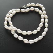   Nagy Ovál Tenyésztett Gyöngysor -9x7 mm fehér - Ezüst zárszerkezettel 