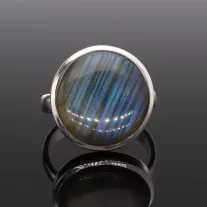 Kerek Labradorit gyűrű fényes ezüst foglalatban