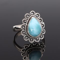 Csepp Larimar ezüst gyűrű díszes foglalattal