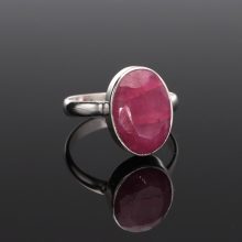 Ovál Rubin gyűrű letisztult Ezüst foglalattal