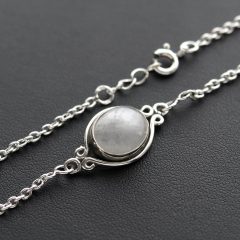 Ezüst karkötő díszes foglalatú Holdkővel