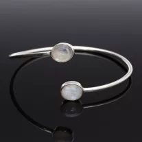 Ezüst karperec Ovál Holdkővel