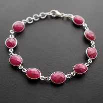 Rubin köves karkötő - csepp kövekkel