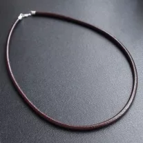 Barna bőr nyaklánc ezüst zárszerkezettel - 5 mm vastag