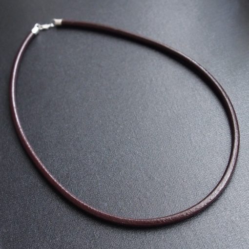 Barna bőr nyaklánc ezüst zárszerkezettel - 5 mm vastag
