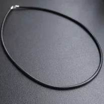 Fekete bőr nyaklánc ezüst zárszerkezettel - 4 mm vastag