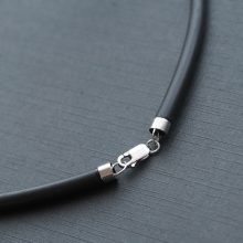 Kaucsuk nyaklánc - Fekete -  4 mm 