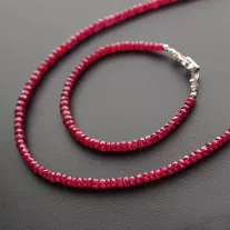 Rubin fűzött Verlauf garnitúra