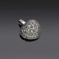 Markazit - Domború szív medál