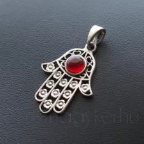 Fatima keze medál Karneol kővel