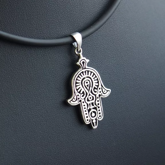 Hamsa Ezüst medál cirkónia kövekkel díszítve