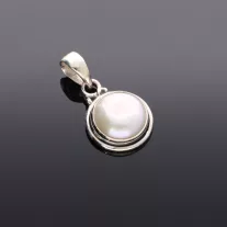 Tenyésztett Gyöngy medál klasszikus ezüst foglalattal