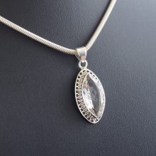 Fazettált hegyikristály medál