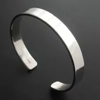 Tükörfényes széles merev katkötő