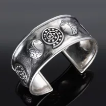 Széles  Gömbhal és Csiga mintás merev ezüst karkötő