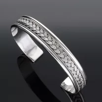 Fonott mintás - Merev ezüst karkötő