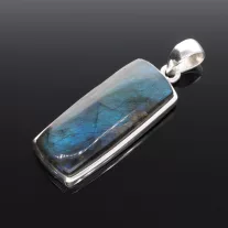 Hosszúkás téglalap Labradorit medál