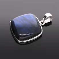 Négyzet Labradorit medál
