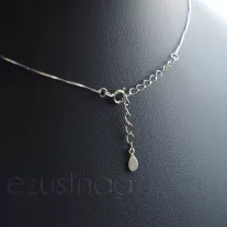 Cirkónia kör medál nyakláncon