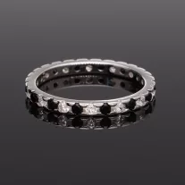 Fekete-fehér sorköves Ezüst karikagyűrű