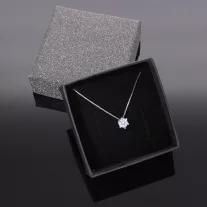 Cirkónia ékkő ezüst nyakláncon