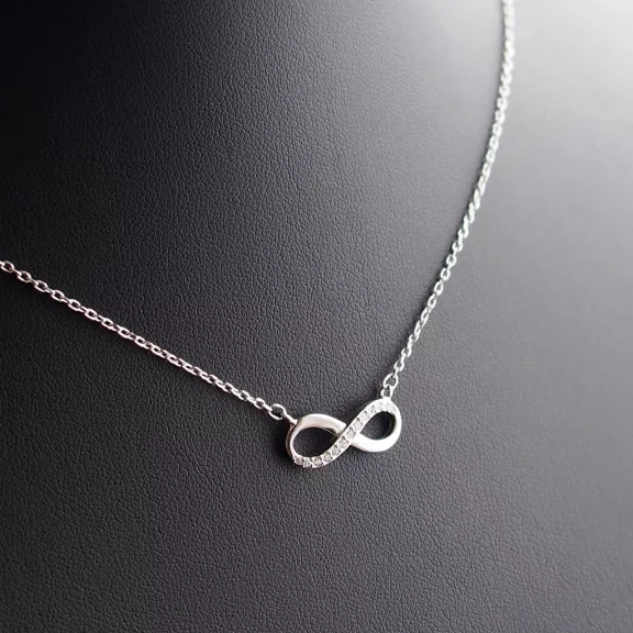 Végtelen medál ezüst anker nyakláncon