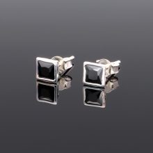 Fekete négyzet butonos cirónia fübevaló - 5x5 mm