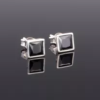 Fekete négyzet butonos cirónia fübevaló - 6x6 mm