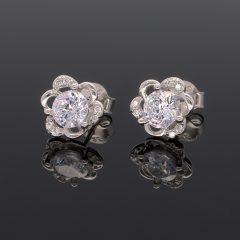 7 szirmos cirkónia virág fülbevaló