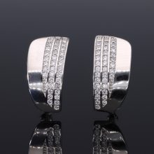 Köves-fényes patentzáras ezüst fülbevaló - íves